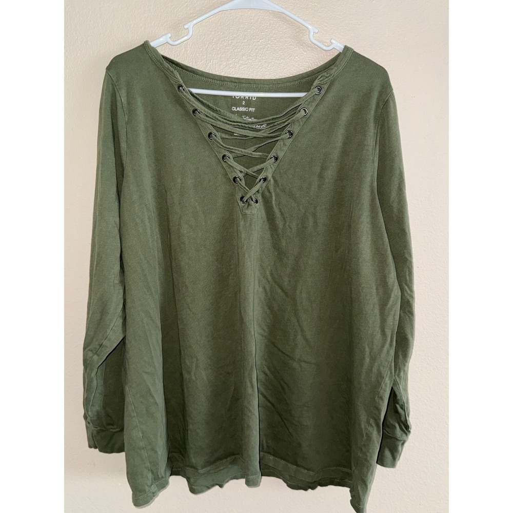 Torrid Classic Fit Olive Green Lace Up Grommet Long Sleeve Cotton Top Size 2X
